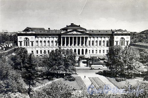 Здание Русского музея. Фото 1953 г. Старая открытка.(ГосФотокомбинат «ЛенФотохудожник»)