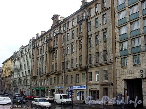 Дома 1, 3-5 и 7 по Смоленской улице. Фото июнь 2004 г.