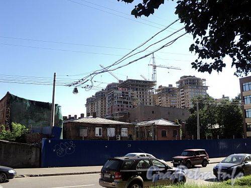 Территория участка левее дома № 9 по Смоленской улице. Фото июль 2010 г.