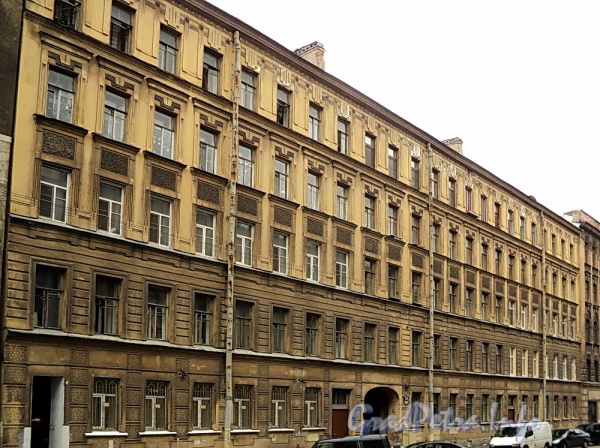 Ул. Блохина, д. 4. Фасад здания. Фото июнь 2010 г.