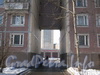 Ул. Чудновского, дом 8, корп. 1. Арка. Фото февраль 2012 г.