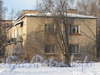 Ковалевская ул. дом 18, корп. 1. Общий вид со стороны дома 23. Фото февраль 2012 г.