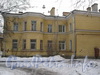 Ул. Белоусова, дом 17. Общий вид со стороны дома 37. Фото февраль 2012 г.