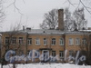 Оборонная ул., дом 18. Общий вид здания со стороны ул. Зои Космодемьянской. Фото февраль 2012 г.