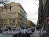 7 Красноармейская ул., дом 25 (слева) и перспектива улицы в сторону Московского пр. Фото март 2012 г.