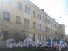 Авиагородок. Ул. Пилотов, дом 28 корпус 2. Общий вид дома со стороны парадных. Фото апрель 2012 г.
