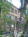 Ул. Швецова, дом 22. Фрагмент фасада. Фото июнь 2012 г.