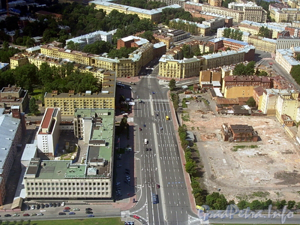 Перспектива «Охтинской прорезки» (Тульская улица). Фото июль 2007 г.