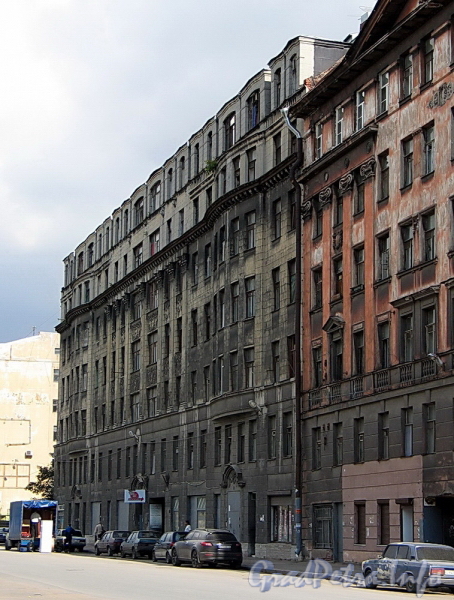 Ул. Шкапина, д. 36-40. Фасад здания. Фото сентябрь 2011 г.
