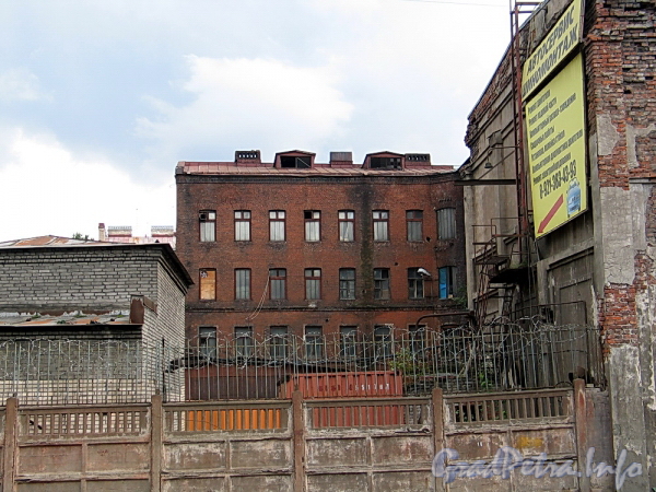 Ул. Розенштейна, д. 8-12 (правая часть). Производственные здания. Общий вид. Фото сентябрь 2011 г.