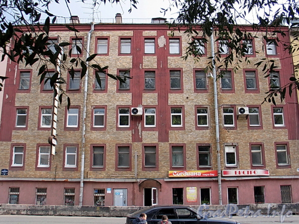 Ул. Розенштейна, д. 34. Фасад здания. Фото сентябрь 2011 г.