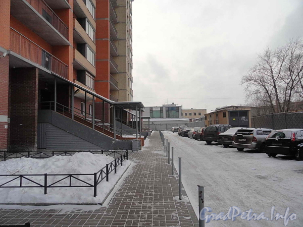 Ул. Ольминского, д. 5. Вид со двора. Фото январь 2012 г.