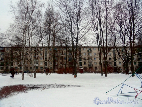 Антоновская ул., д. 4. Общий вид жилого дома. Фото январь 2012 г.