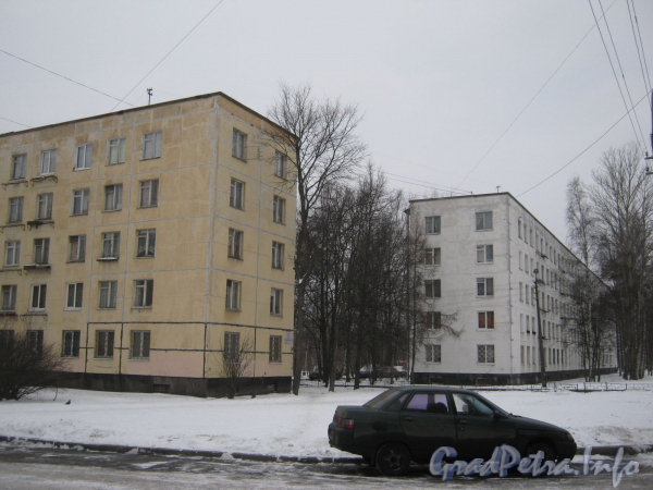 2-я Комсомольская ул. Дома 41 (левый) и 39 (правый). Фото январь 2012 г.
