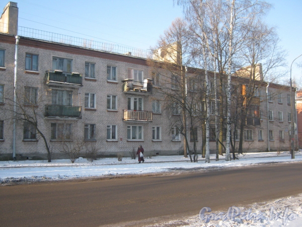 2-я Комсомольская ул., дом 27, корп. 1. Общий вид жилого дома. Фото январь 2012 г.