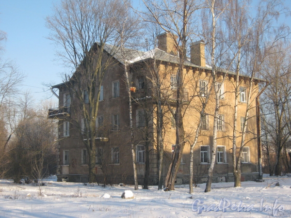2-я Комсомольская ул., дом 24, корп. 2. Общий вид жилого дома. Фото январь 2012 г.