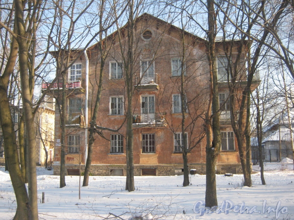 2-я Комсомольская ул., дом 16, корп. 2. Общий вид жилого дома. Фото январь 2012 г.