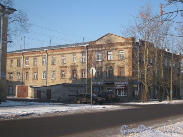 2-я Комсомольская ул., дом 13, корп. 1. Дом на углу Новобелецкой и 2-ой Комсомольской улиц. Общий вид со стороны 2-ой Комсомольской ул. Фото январь 2012 г.