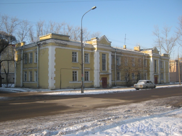 2-я Комсомольская ул., дом 11, корп. 1. Общий вид жилого дома. Фото январь 2011 г.