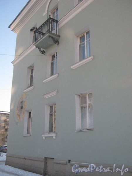 2-я Комсомольская ул., дом 6, корп. 1. Торец дома со стороны дома 4 корпус 1. Фото январь 2011 г.