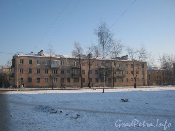 Ул. Летчика Пилютова, дом 14. Фасад дома. Фото январь 2011 г.