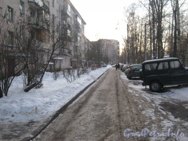 Ковалевская ул., дом 22, корп. 2. Проезд вдоль дома. Фото февраль 2012 г.