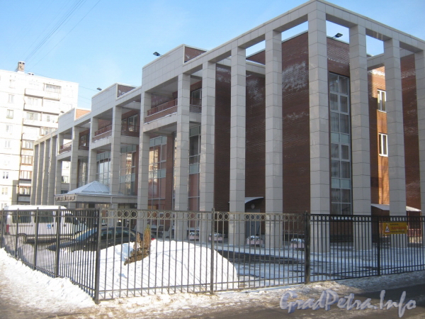 Ул. Чудновского ул. дом 4, корп. 1. Общий вид здания со стороны дома 6 корпус 1. Фото февраль 2012 г.