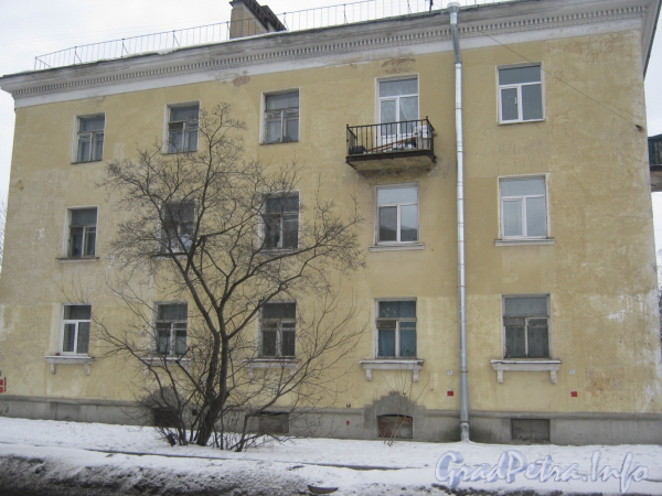 Ул. Белоусова, дом 29. Общий вид дома со стороны Баррикадной ул. Фото февраль 2012 г.