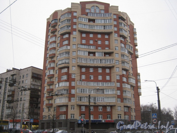Ул. Маршала Говорова, дом 12. Общий вид со стороны дома 13. Фото февраль 2012 г.