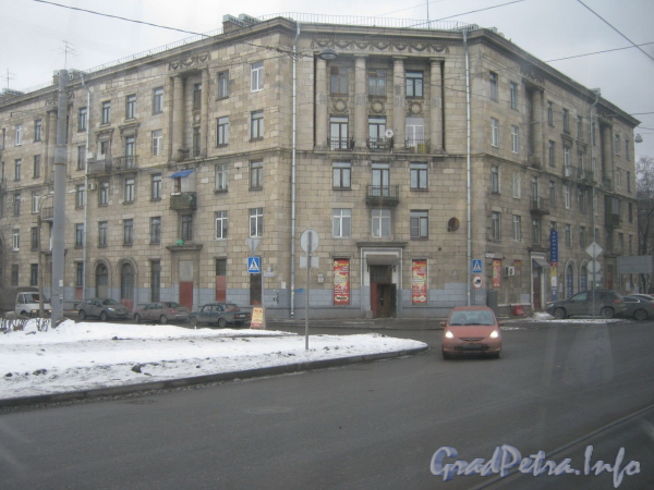 Ул. Корнеева, дом 12. Общий вид дома. Фото февраль 2012 г.