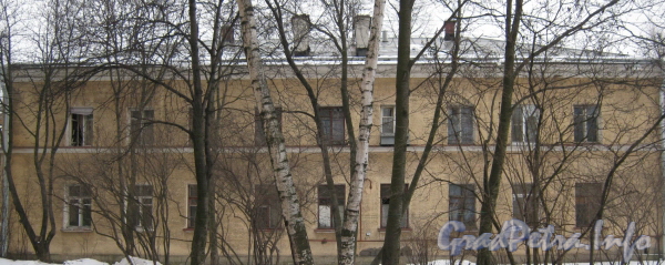 Севастопольская ул., дом 33. Общий вид со стороны дома 21 по ул. Белоусова. Фото февраль 2012 г.