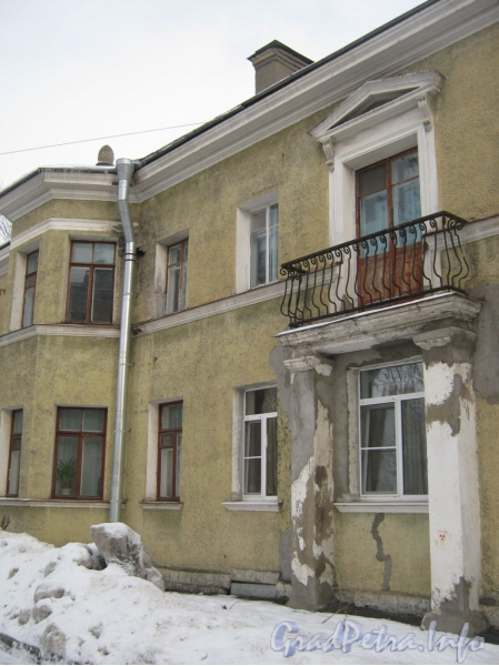 Севастопольская ул., дом 31, корп. 3. Часть фасада. Фото февраль 2012 г.