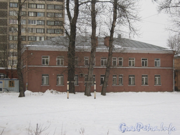 Ул. Трефолева, дом 32. Общий вид со стороны двора. Фото февраль 2012 г.