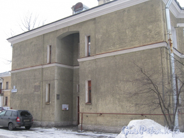 Севастопольская ул., дом 31, корп. 3. Общий вид со стороны парадной. Фото февраль 2012 г.