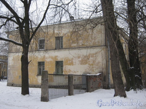 Ул. Зои Космодемьянской, дом 21. Общий вид со стороны дома 23. Фото февраль 2012 г.