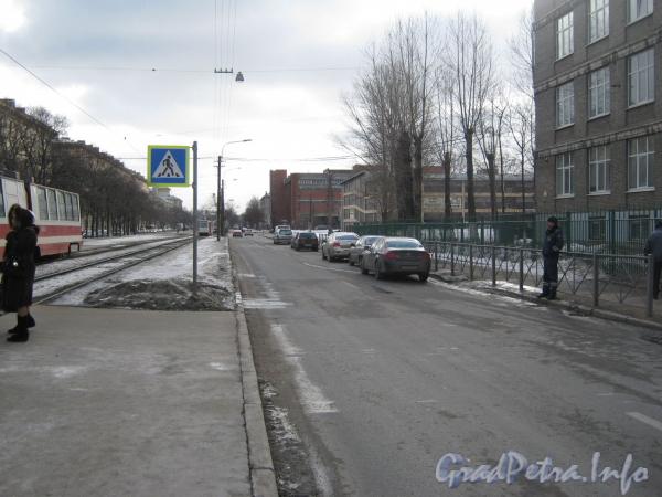 Перспектива Кронштадтской ул. от дома 7 в сторону ул. Зайцева. Фото март 2012 г.