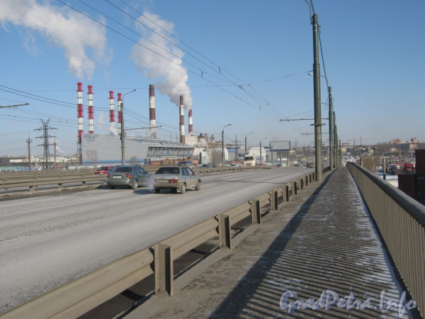 Вид с путепровода пр. Маршала Жукова в сторону ТЭЦ-14. Фото март 2012 г.