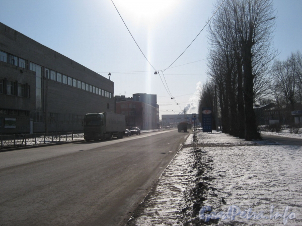 Перспектива ул. Маршала Говорова от Балтийской ул. в сторону ул. Швецова. Фото март 2012 г.