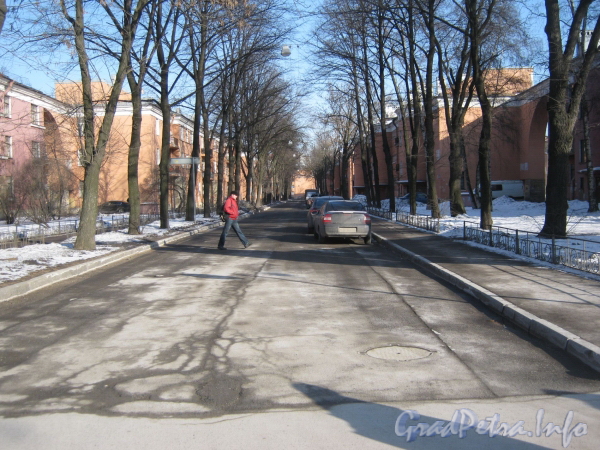 Перспектива Тракторной ул. от пр. Стачек в сторону Сивкова пер. Фото март 2012 г.