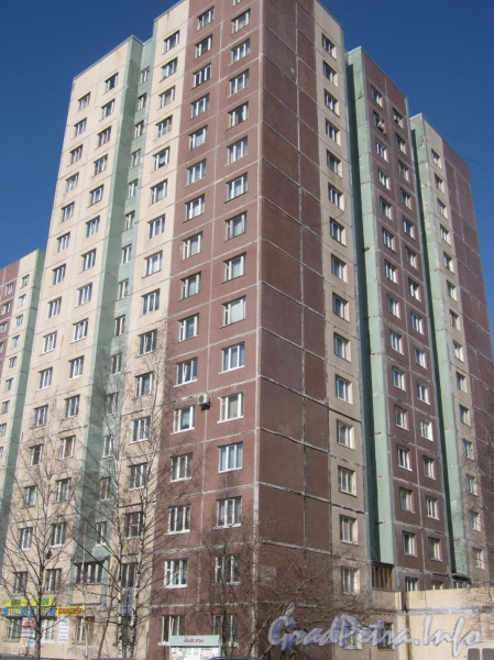 ул. Маршала Захарова, дом 46. Общий вид жилого дома. Фото март 2012 г.
