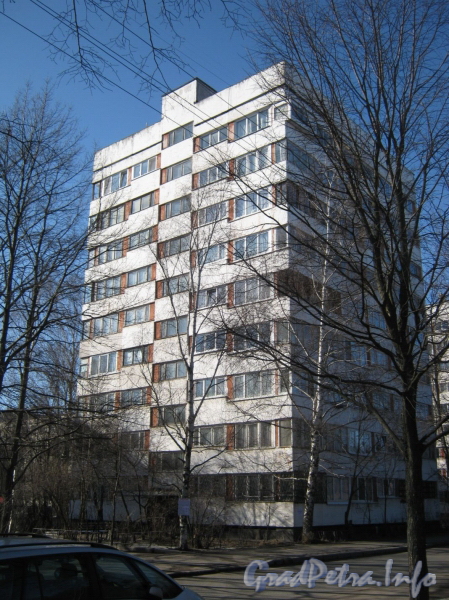 Ул. Козлова, дом 25, корпус 1. Общий вид с ул. Козлова. Фото март 2012 г.