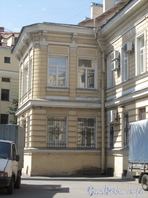 Большая Пушкарская ул., дом 43. Фасад со стороны двора. Фото июль 2012 г.