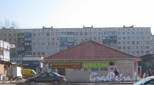 Ул. Партизана Германа, дом 22 корпус 6 (на переднем плане) и дом 22 корпус 2 за ним. Фото апрель 2012 г.