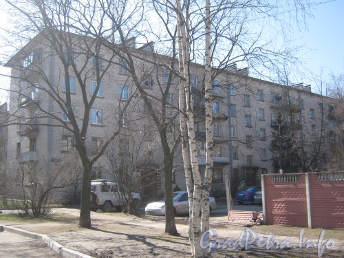 Авиагородок. Штурманская ул., дом 22 корпус 2. Общий вид со стороны дома 22 корпус 1. Фото апрель 2012 г.
