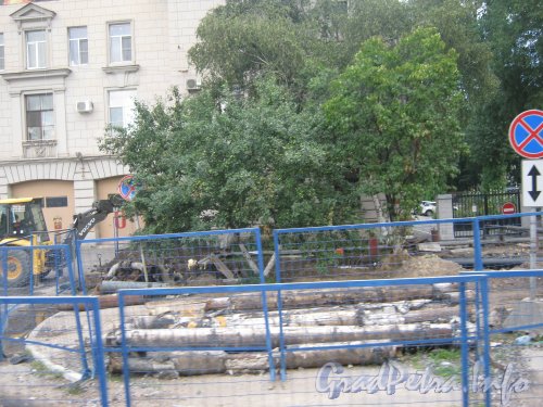 Ремонтные работы на ул. Зенитчиков. Фото 21 августа 2012 г.
