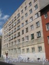Балтийская ул., дом 17, корпус 2. Фрагмент фасада с Тургеневского пер. Фото 25 июня 2012 г.
