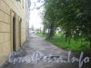 Ул. Швецова, дом 11. Угол дома и проход параллельно ему вдоль чётной стороны Урхова пер. Фото 25 июня 2012 г.
