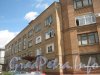 Ул. Маршала Говорова, дом 40. Фрагмент фасада со стороны Урхова пер. Фото 25 июня 2012 г.