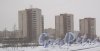 Улица Здоровцева, дома 10 (справа), 12 (в центре) и 14 (слева). Вид с пересечения улиц Добровольцев и Отважных. Фото 6 января 2013 г.