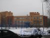 Ул. Черкасова, дом 7, корпус 2. Общий вид здания школы со стороны дома 3. Фото 30 января 2013 г.